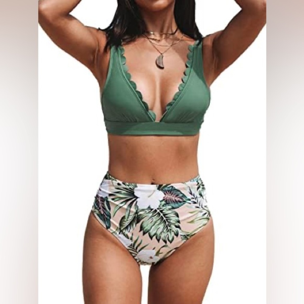 Cupshe Scalloped V Neck High Waist Floral Ruched Bikini Set Size Medium H-35